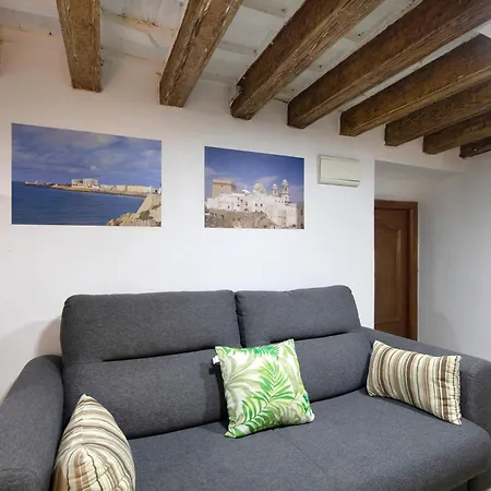 Cathedral Two Bedrooms 公寓 *