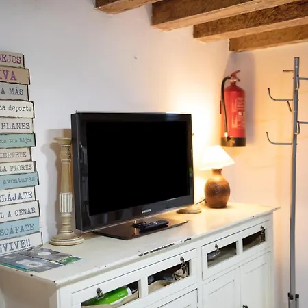 Cathedral Two Bedrooms * كاديز